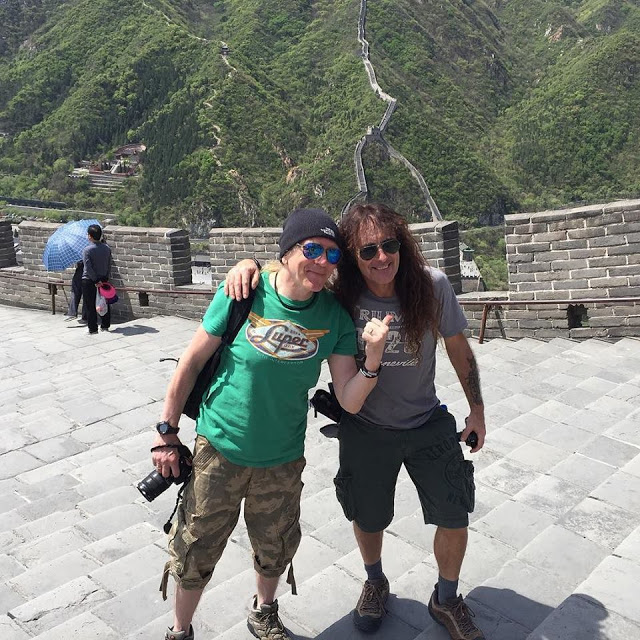 iron-maiden-janick-steve-harris-china-beijing-2016
