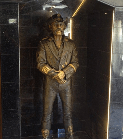 Lemmy-Statue2