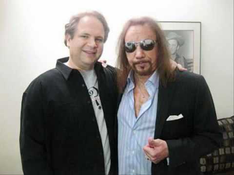 kiss-ace-eddie-trunk