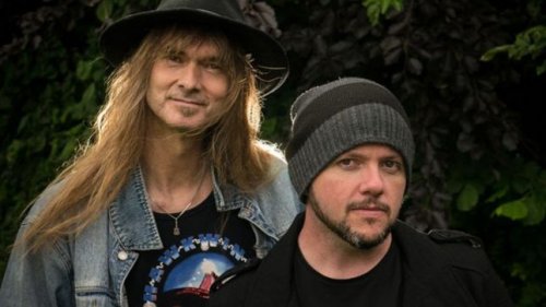 ayreon-michael-mills-toehider