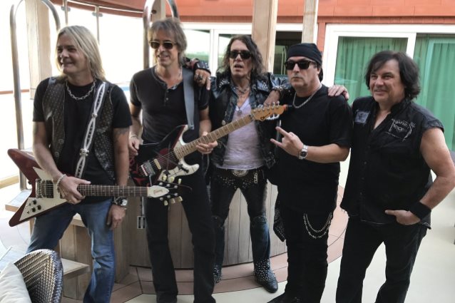 ratt-2016